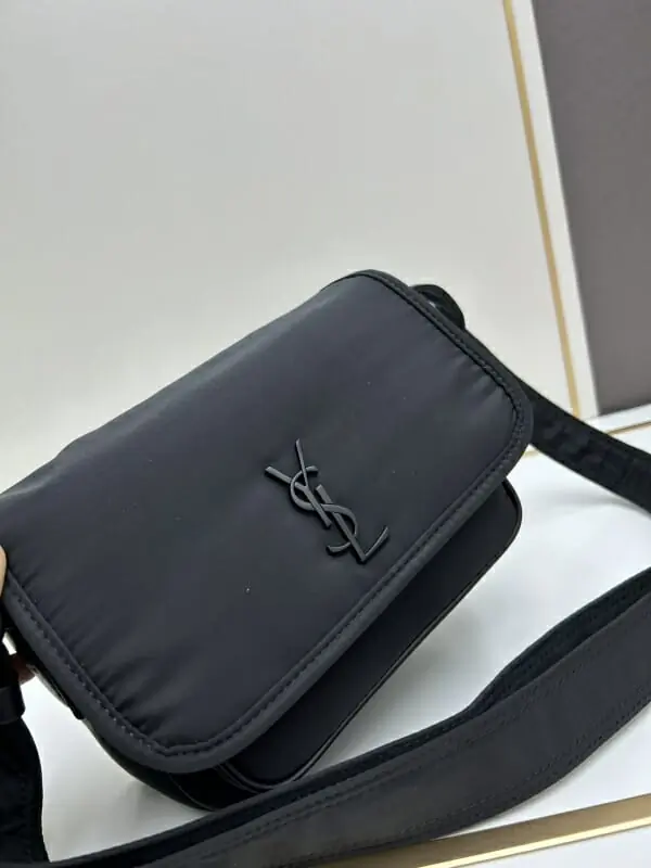 yves saint laurent ysl aaa mini sac a main pour femme s_12124b03